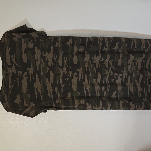 Sanctuary x Anthropologie | Camo T-shirt Dress Size Medium - Picture 3 of 8
